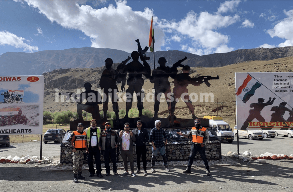 Kargil war memorial - India bike rides