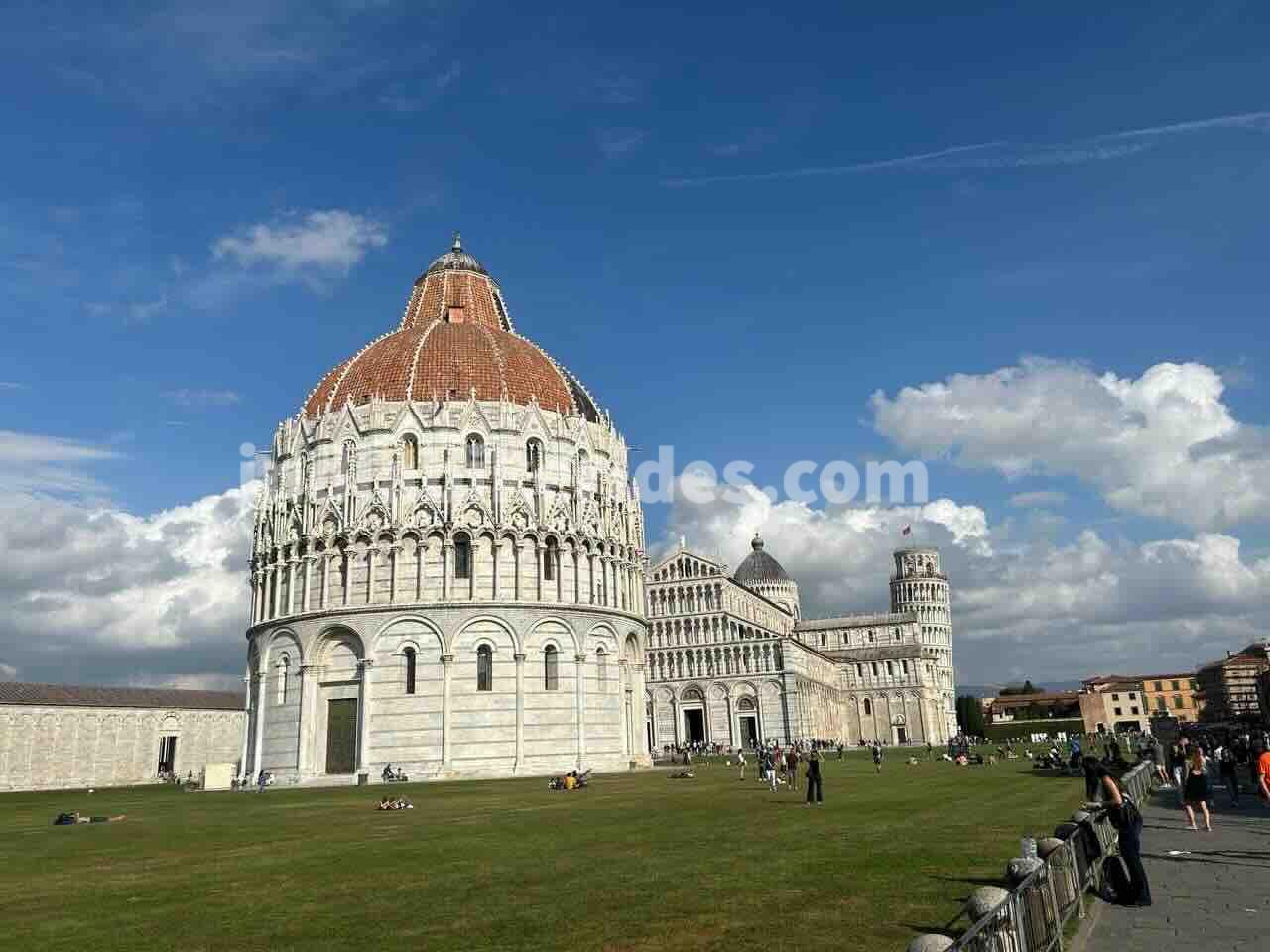 The leaning tower of Pisa