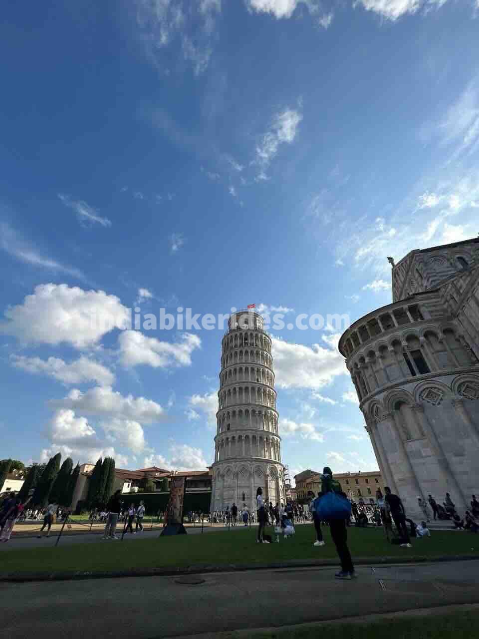 The leaning tower of Pisa