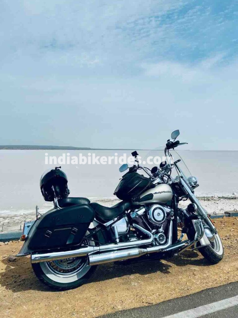 White Dessert - Rann of Kutch ride